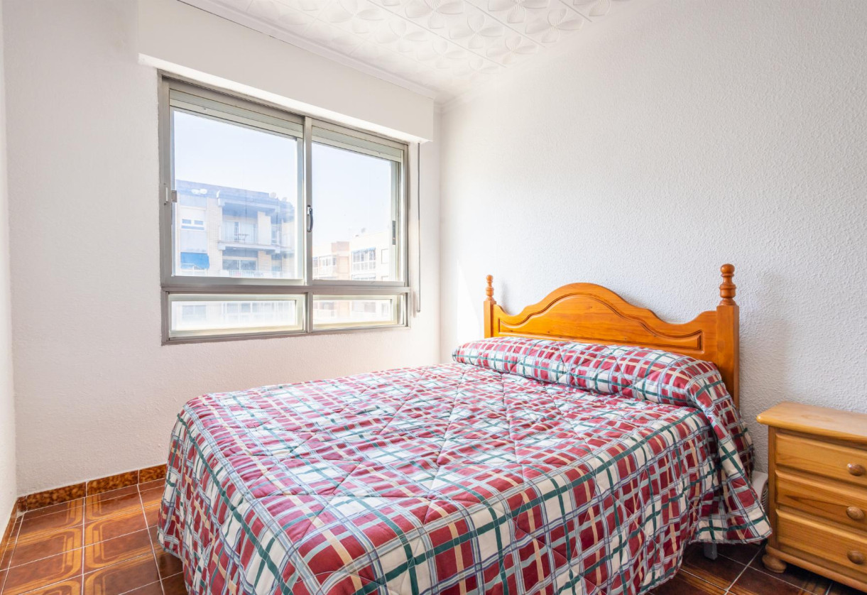 Resale · APARTAMENTO · Torrevieja · Playa del Acequión