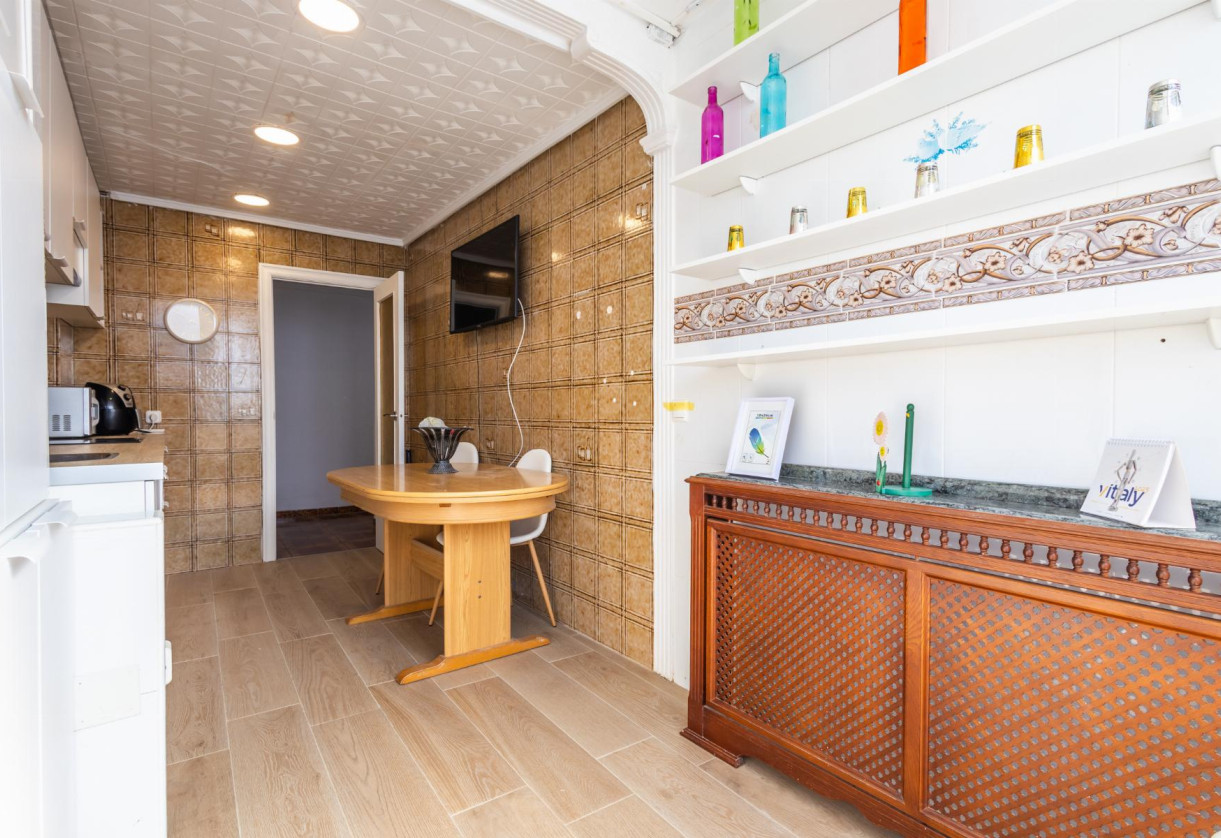 Resale · APARTAMENTO · Torrevieja · Playa del Acequión