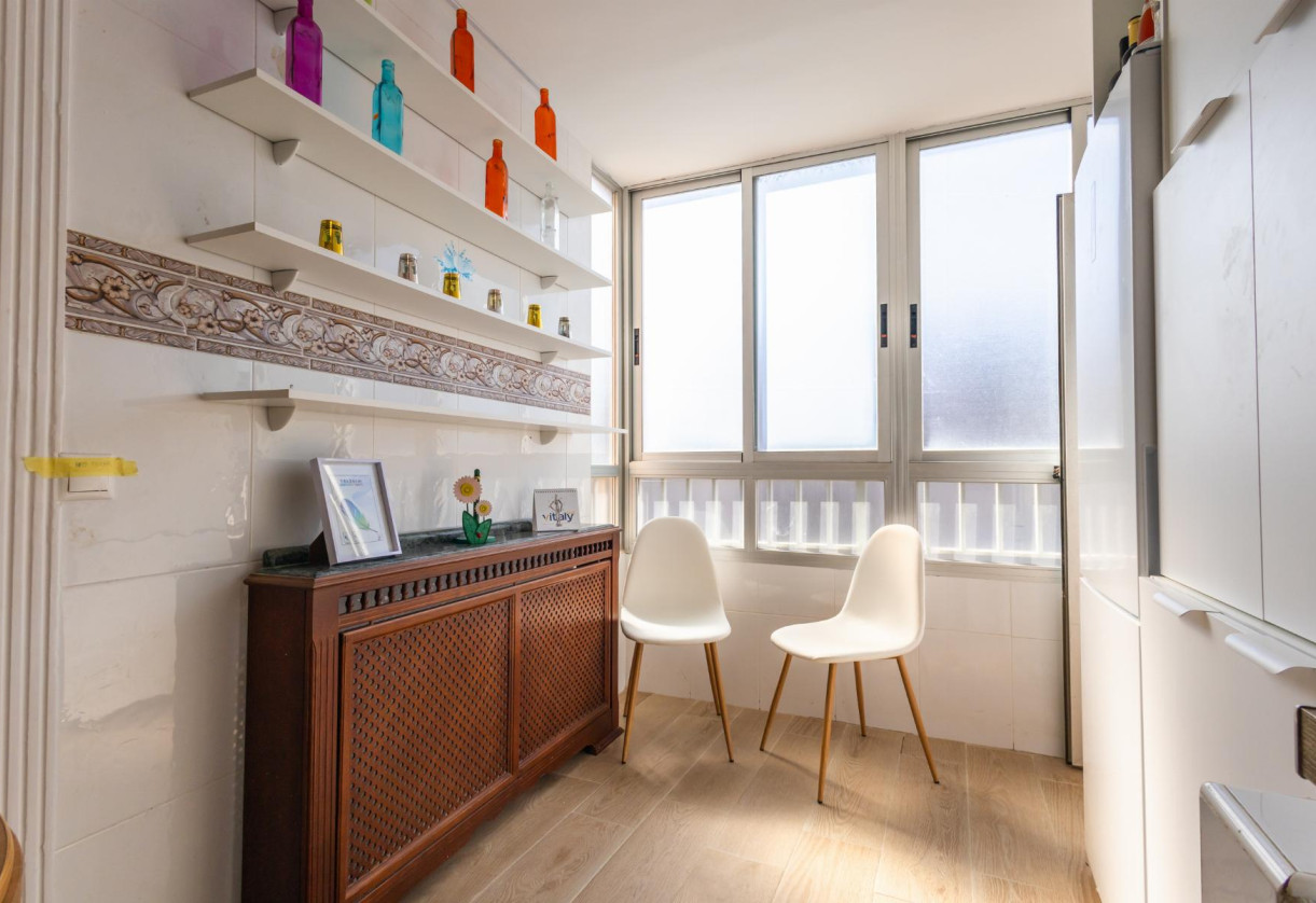 Resale · APARTAMENTO · Torrevieja · Playa del Acequión