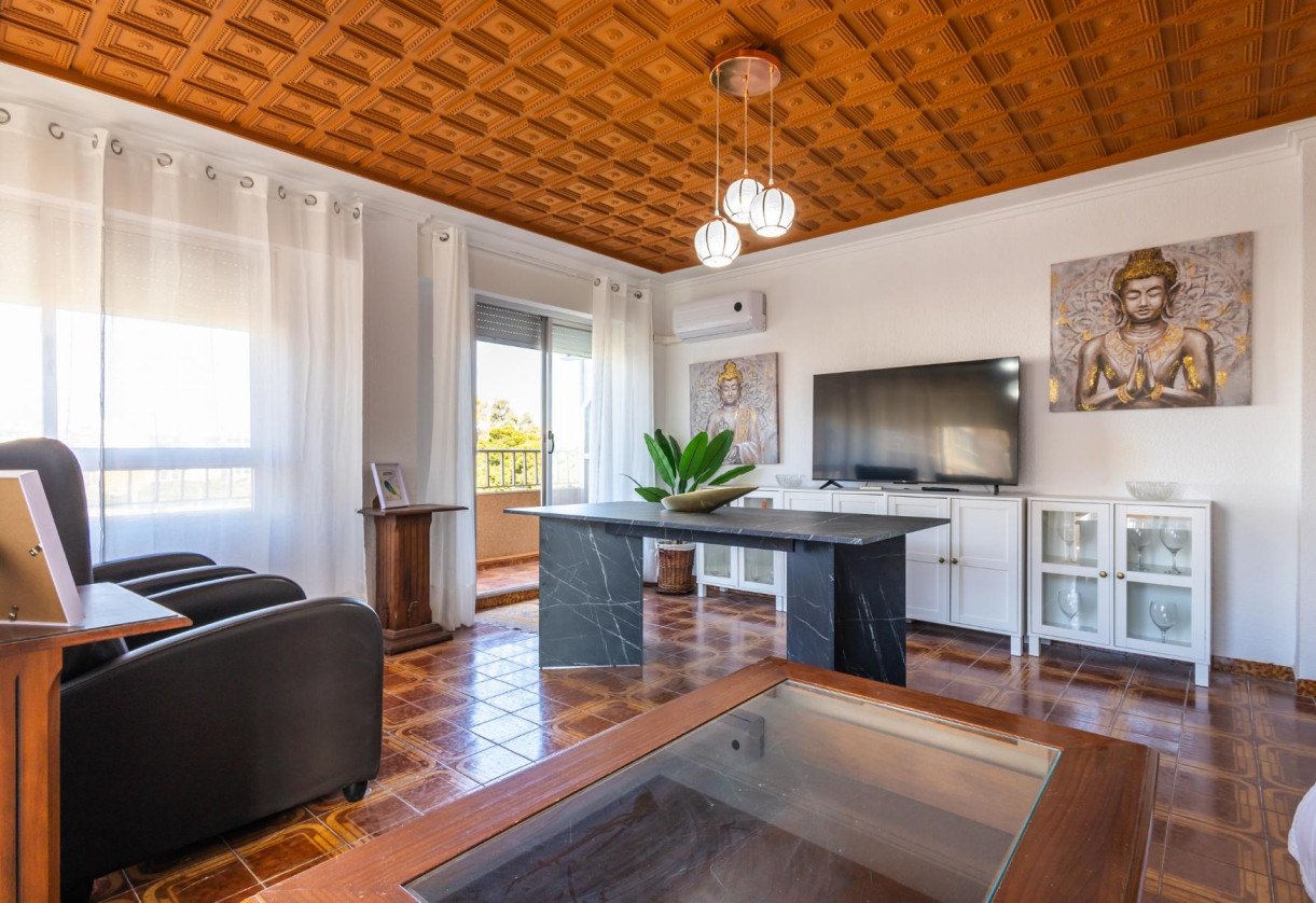 Resale · APARTAMENTO · Torrevieja · Playa del Acequión