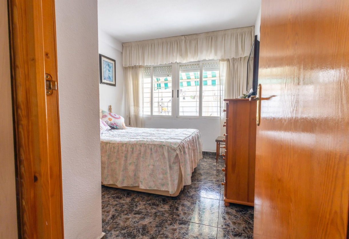 Sale · Chalet · Torrevieja · torreta III