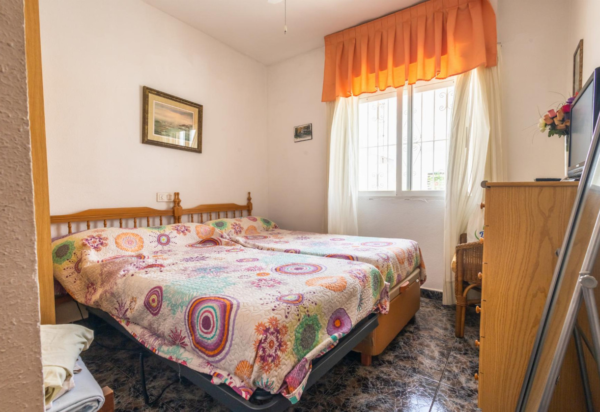 Sale · Chalet · Torrevieja · torreta III