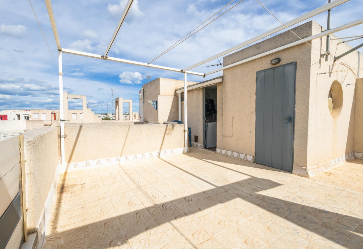 Sale · Chalet · Torrevieja · torreta III