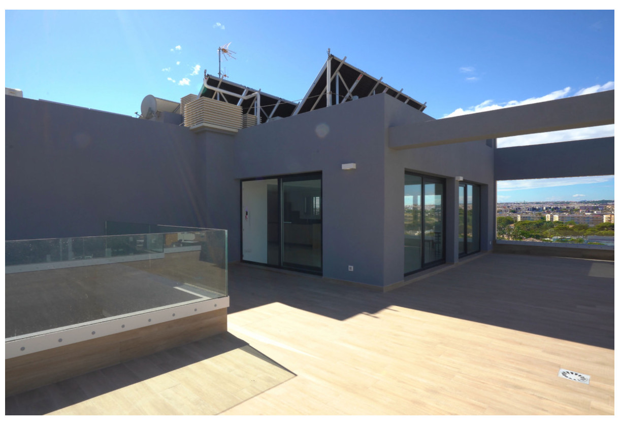 Resale · APARTAMENTO · Torrevieja · Punta Prima
