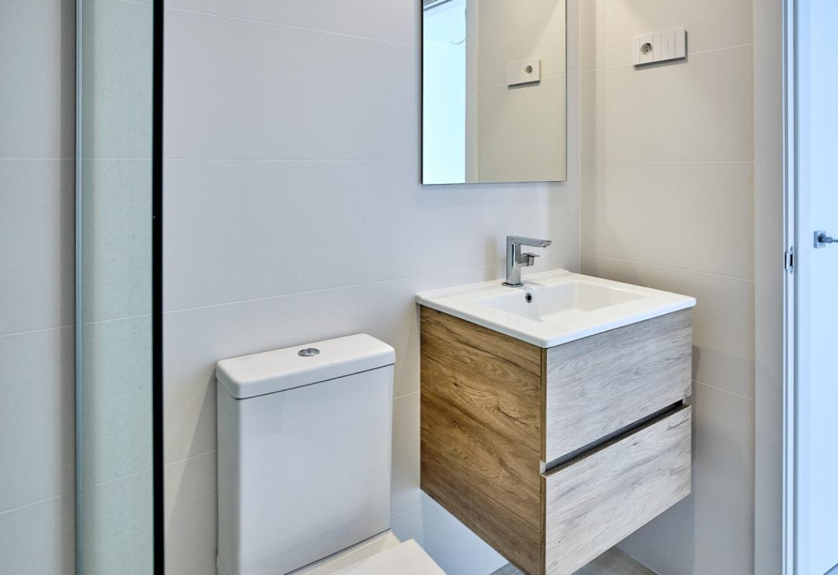 Resale · APARTAMENTO · Torrevieja · Punta Prima