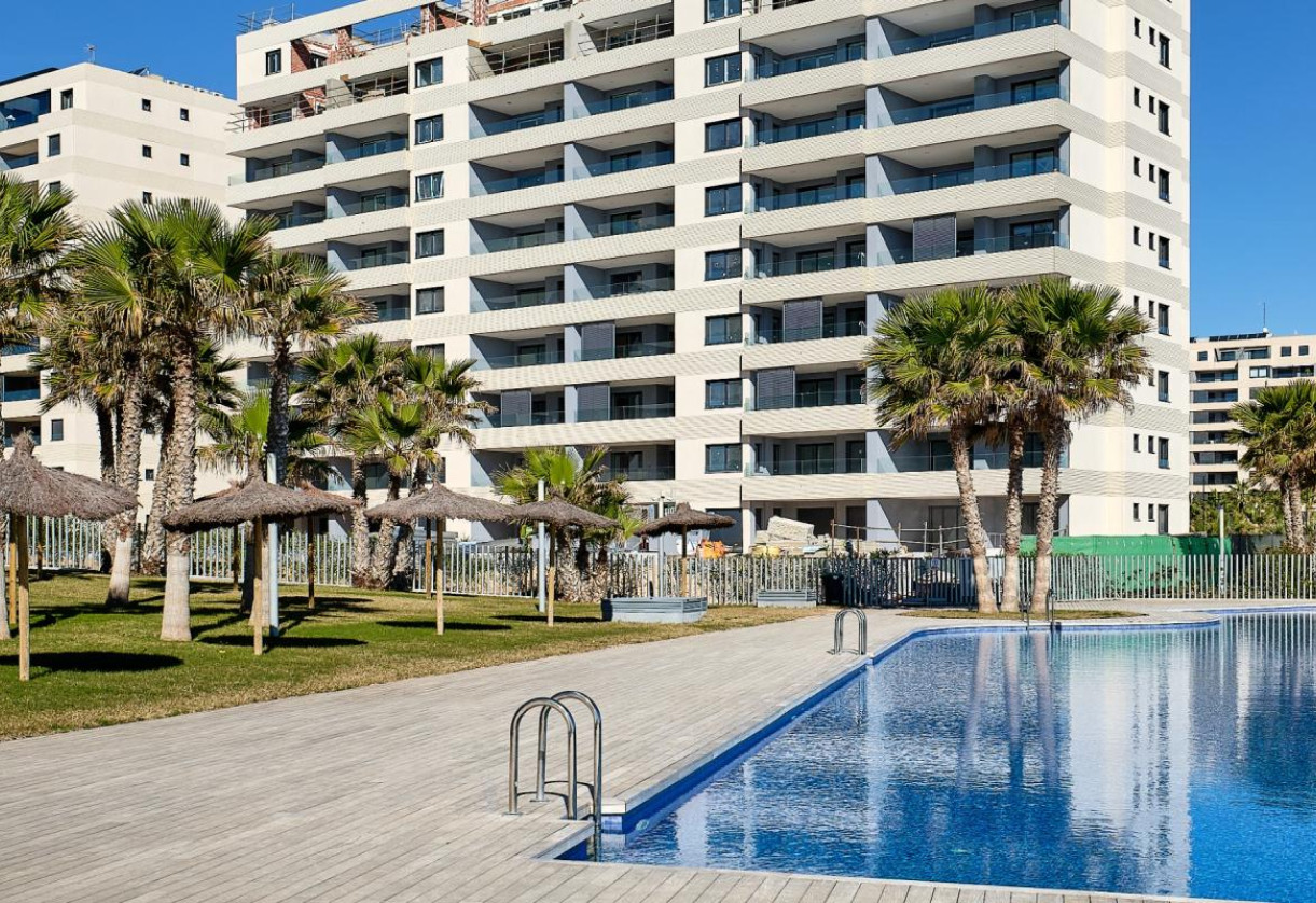 Resale · APARTAMENTO · Torrevieja · Punta Prima
