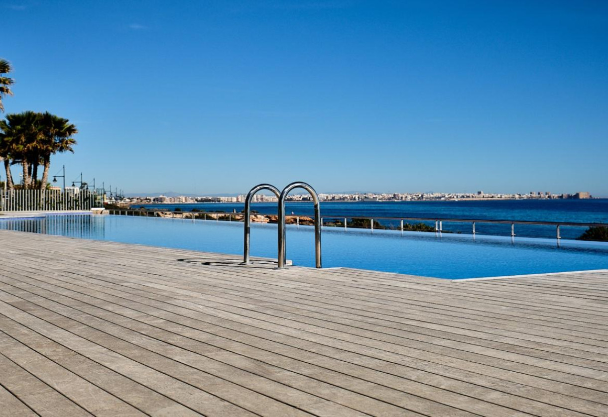 Resale · APARTAMENTO · Torrevieja · Punta Prima