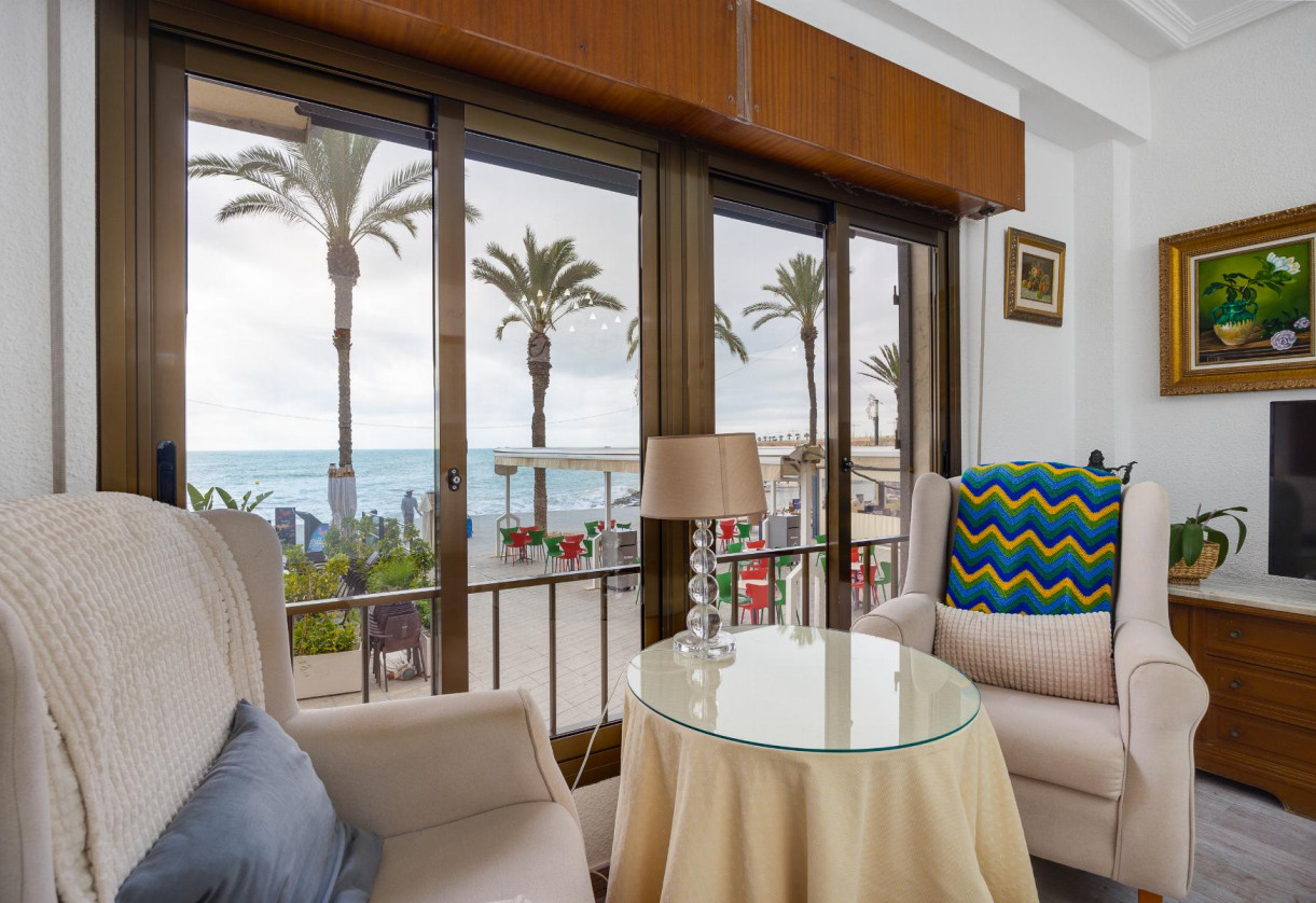 Rynek wtórny · APARTAMENTO · Torrevieja · Piscinas naturales