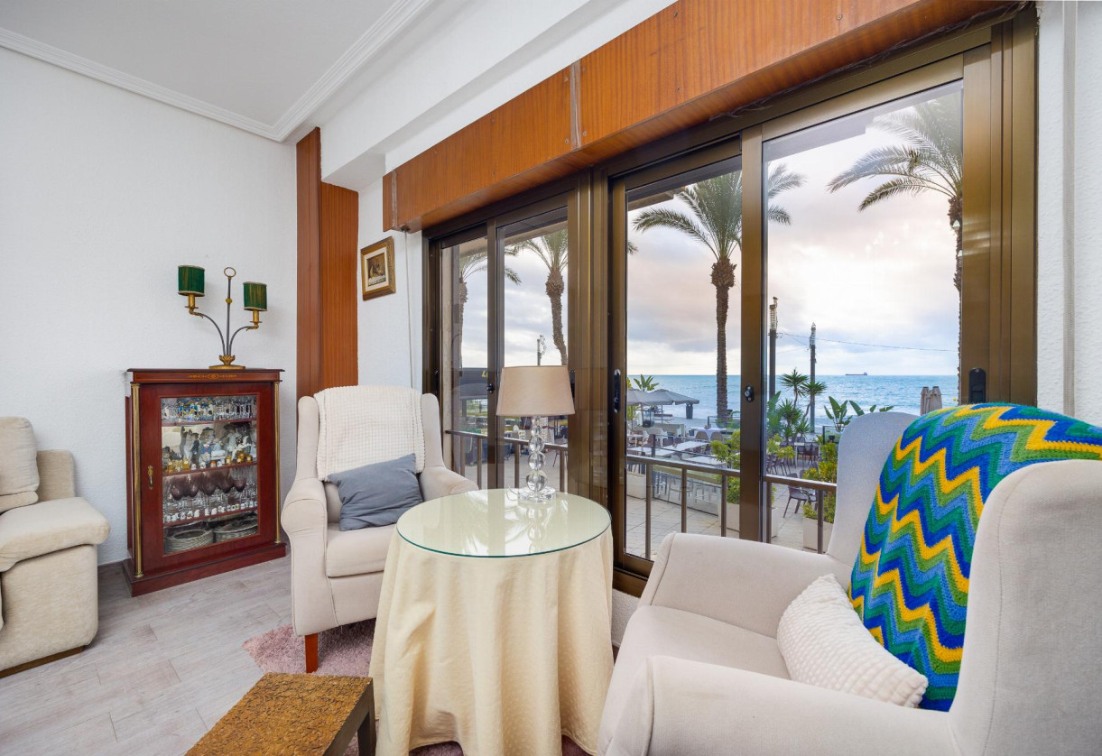 Rynek wtórny · APARTAMENTO · Torrevieja · Piscinas naturales