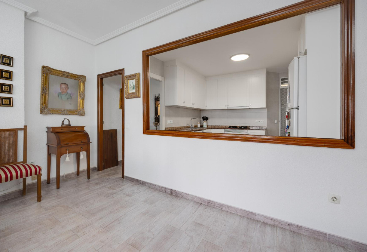 Rynek wtórny · APARTAMENTO · Torrevieja · Piscinas naturales