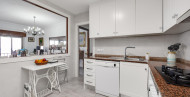 Rynek wtórny · APARTAMENTO · Torrevieja · Piscinas naturales