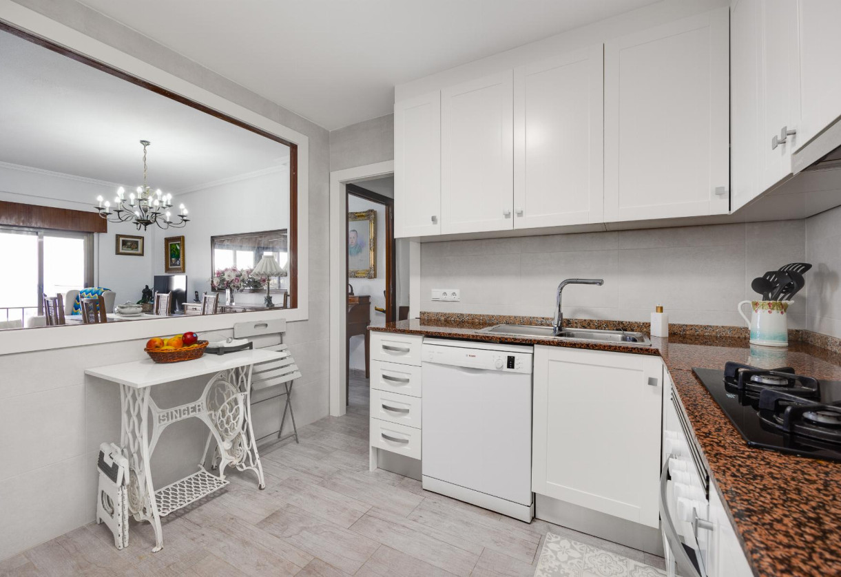 Rynek wtórny · APARTAMENTO · Torrevieja · Piscinas naturales