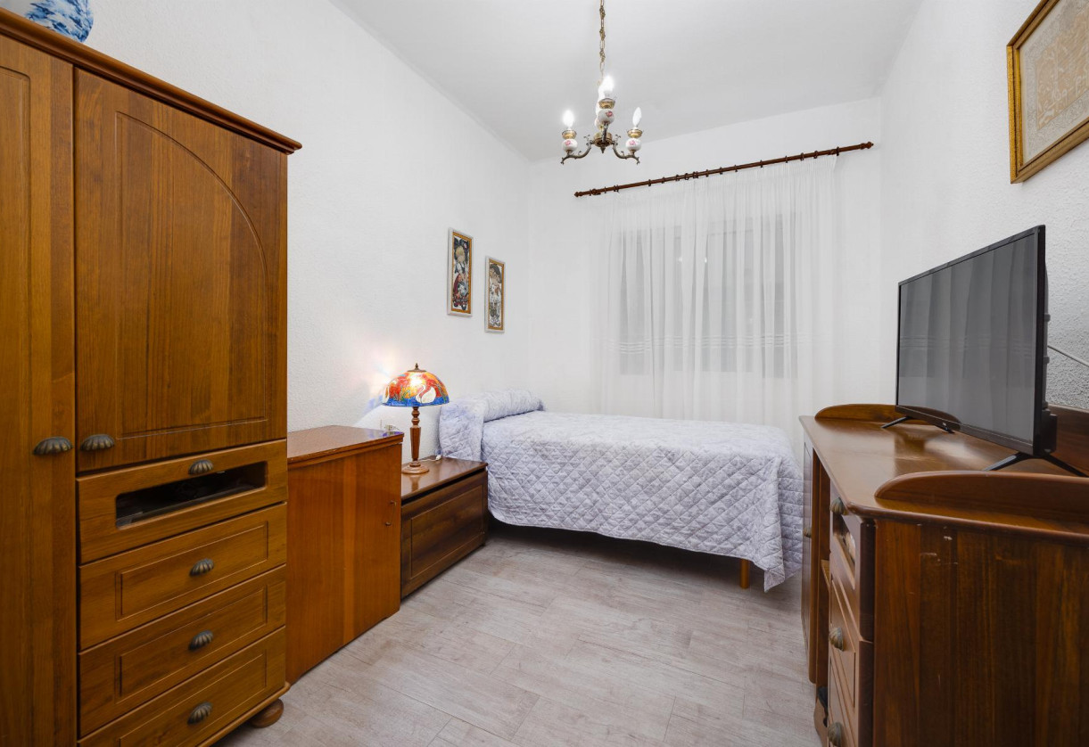 Rynek wtórny · APARTAMENTO · Torrevieja · Piscinas naturales