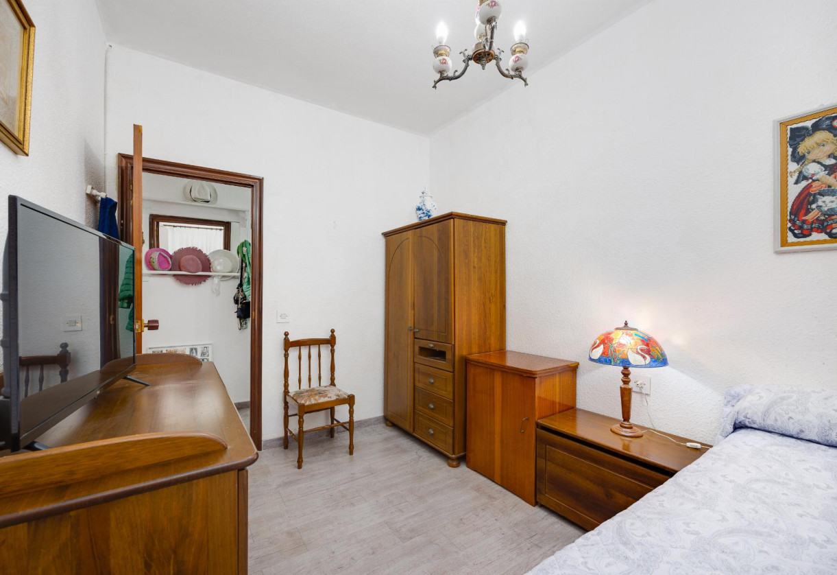 Rynek wtórny · APARTAMENTO · Torrevieja · Piscinas naturales