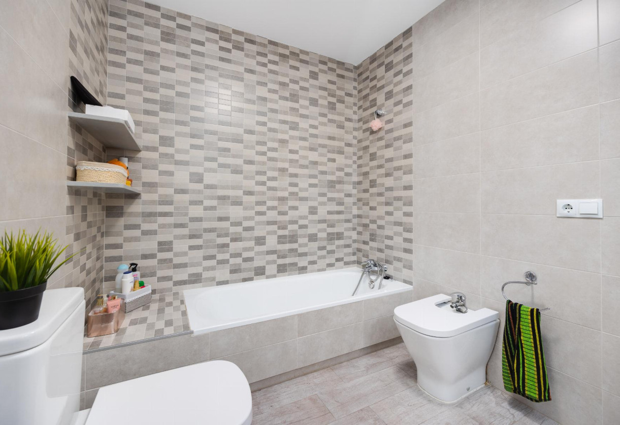 Rynek wtórny · APARTAMENTO · Torrevieja · Piscinas naturales
