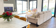 Resale · Chalet · Orihuela Costa · villamartin