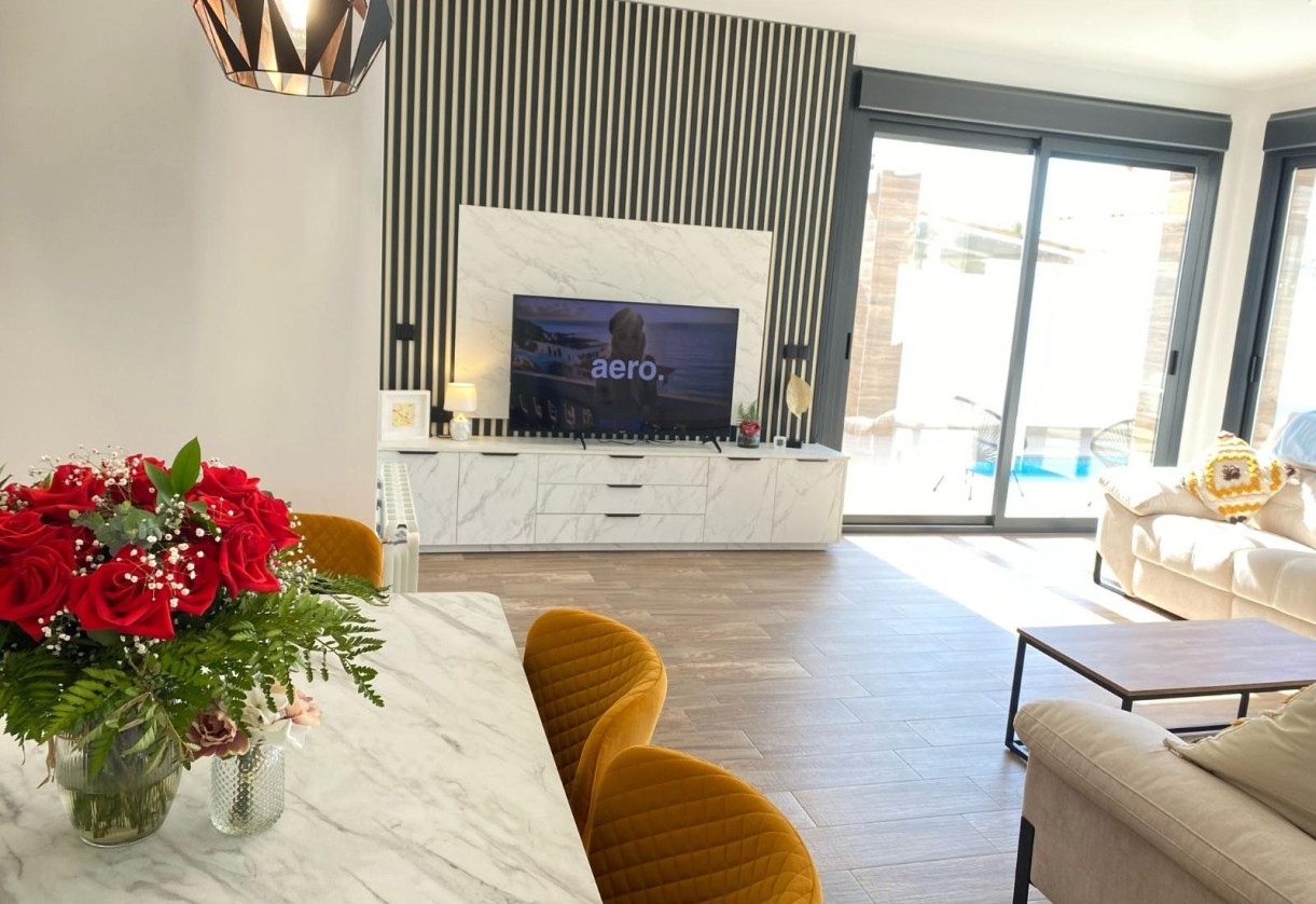 Resale · Chalet · Orihuela Costa · villamartin