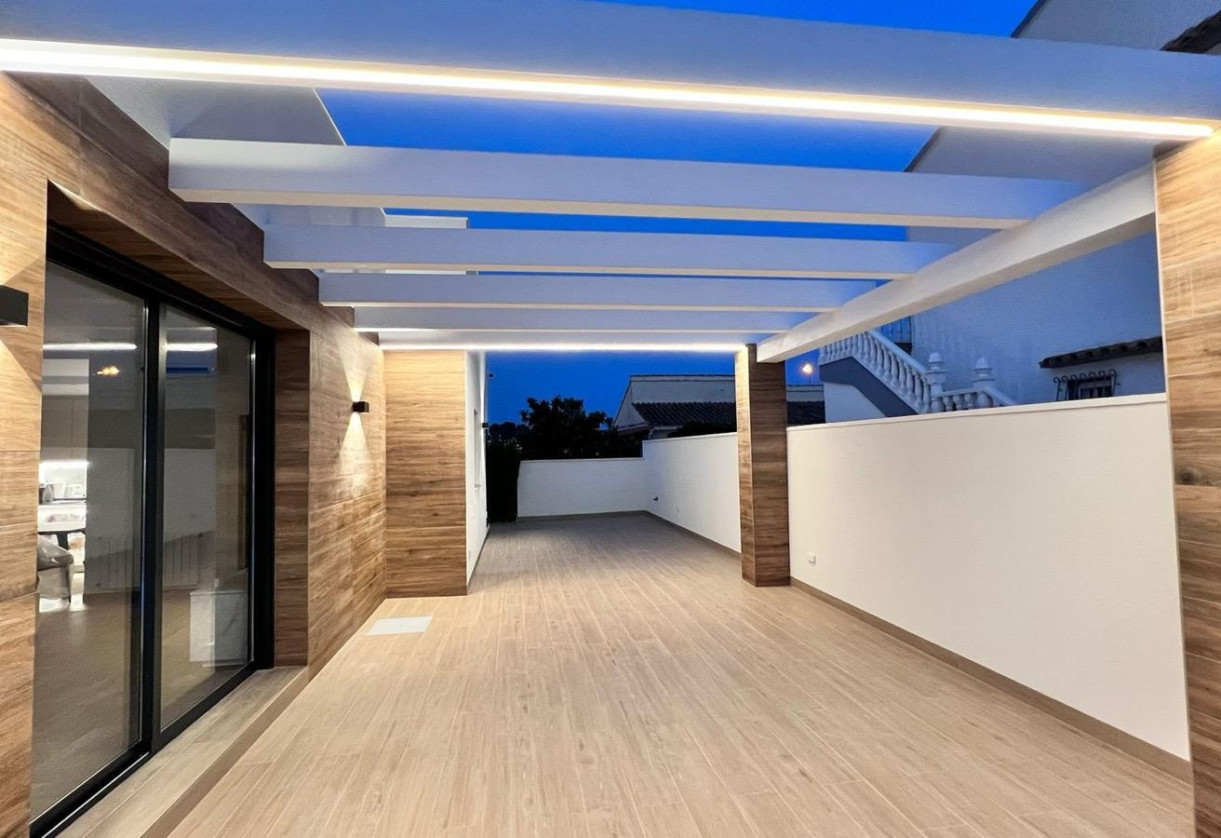 Resale · Chalet · Orihuela Costa · villamartin