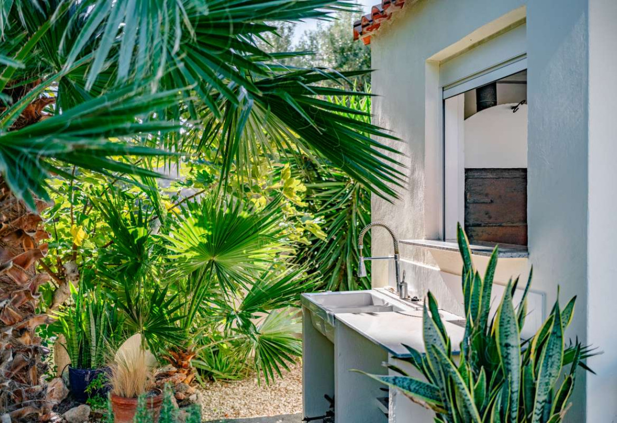 Resale · detached house · Calpe