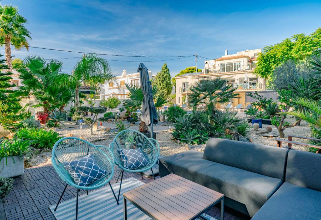 Resale · detached house · Calpe