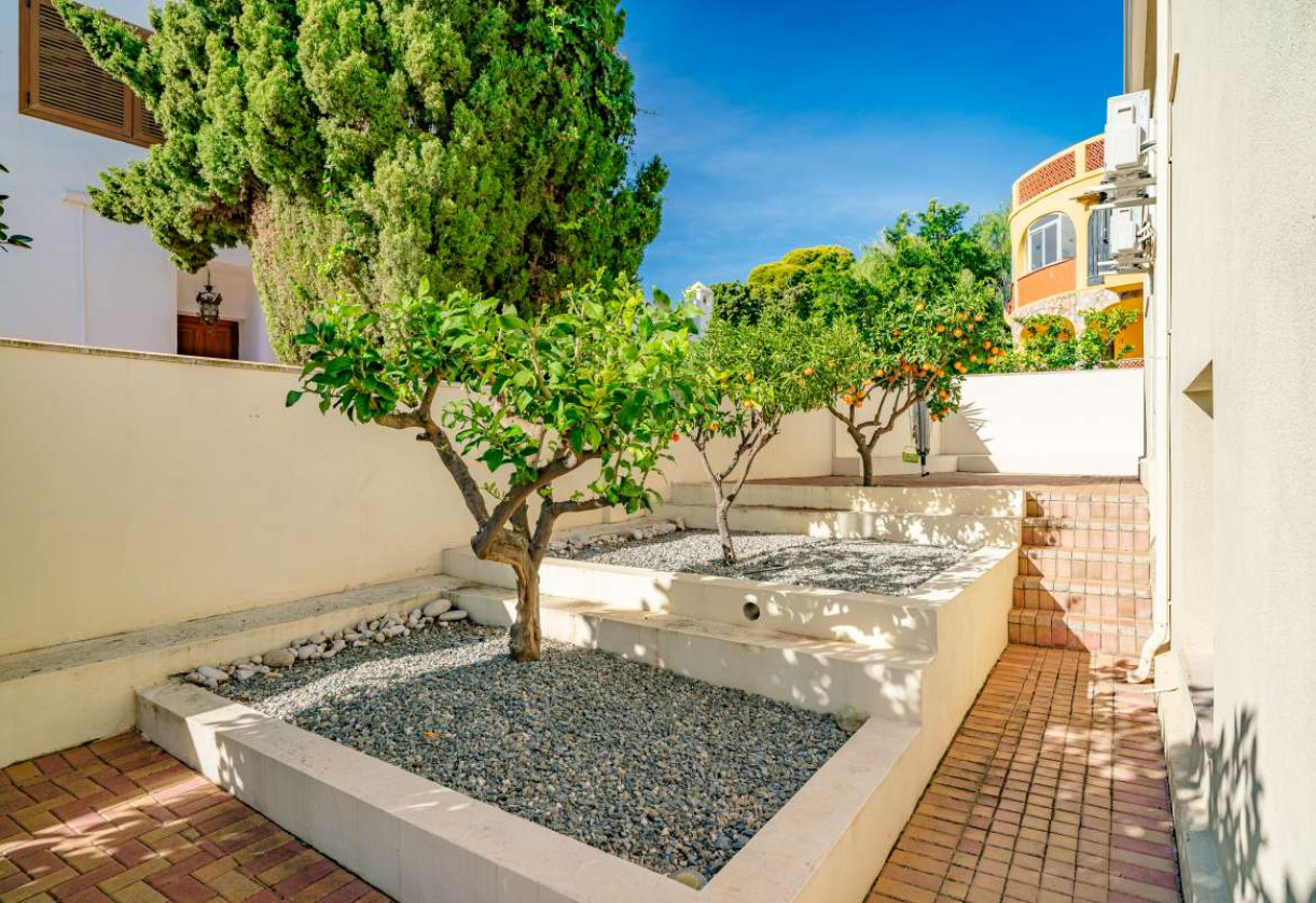Resale · detached house · Calpe