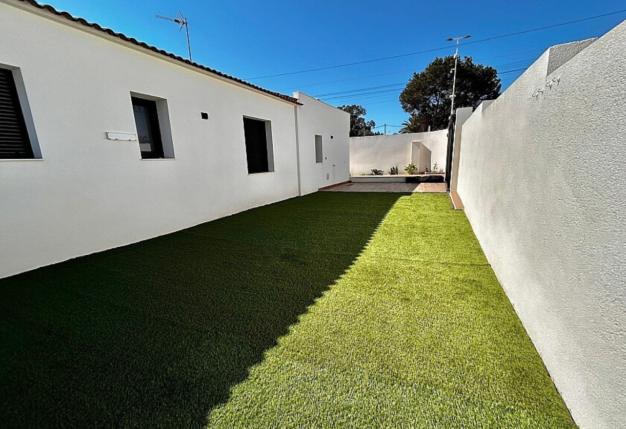 Resale · Luxury villa · Torrevieja · Los balcones