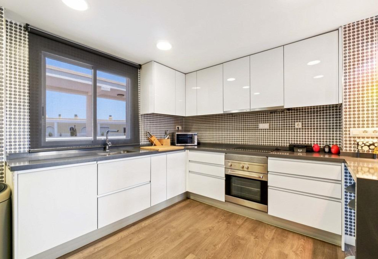 Resale · Apartment · Orihuela Costa · Campoamor