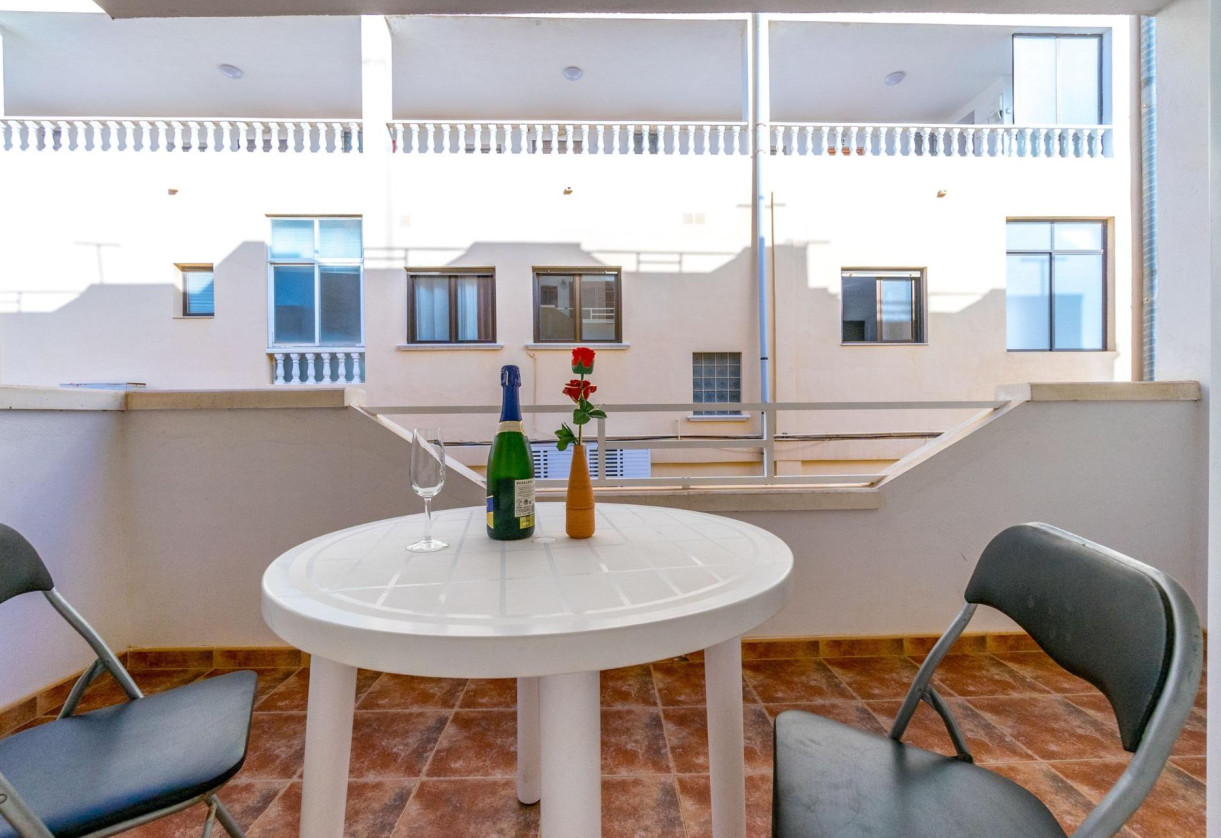 Resale · Apartment · Torrevieja · La Mata