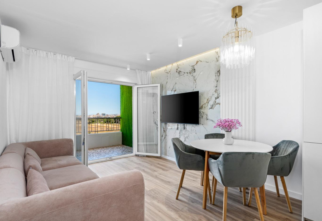 Resale · Apartment · Torrevieja · Punta prima