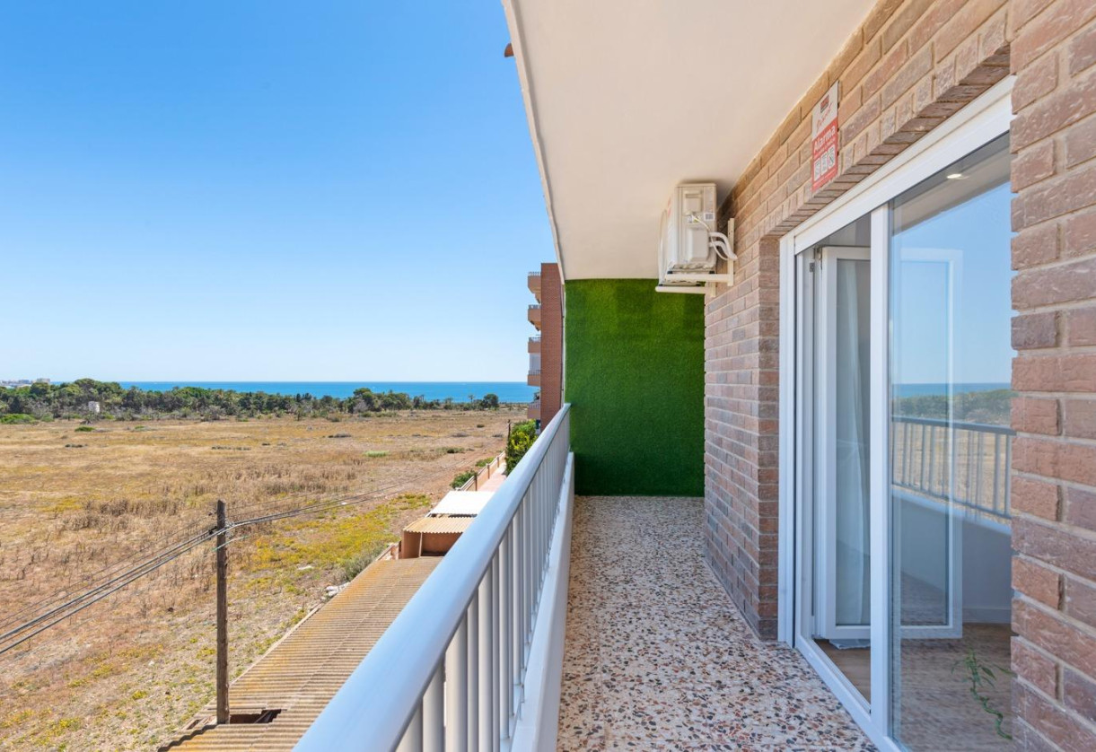 Resale · Apartment · Torrevieja · Punta prima