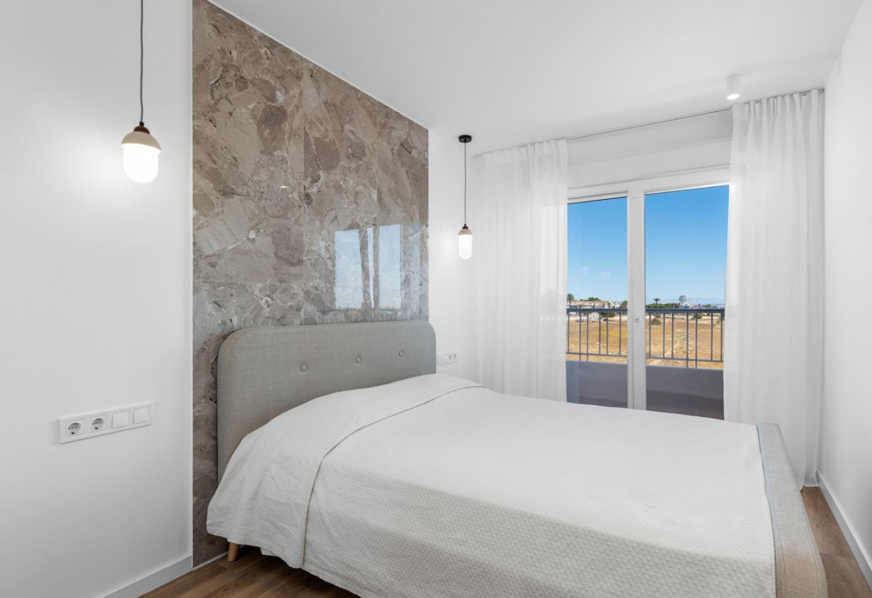 Resale · Apartment · Torrevieja · Punta prima