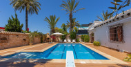 Resale · Villa · Orihuela · Orihuela Costa