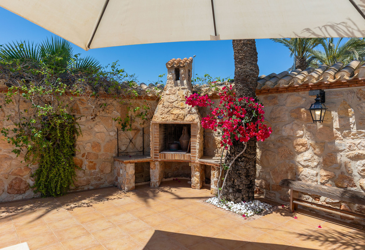 Resale · Villa · Orihuela · Orihuela Costa