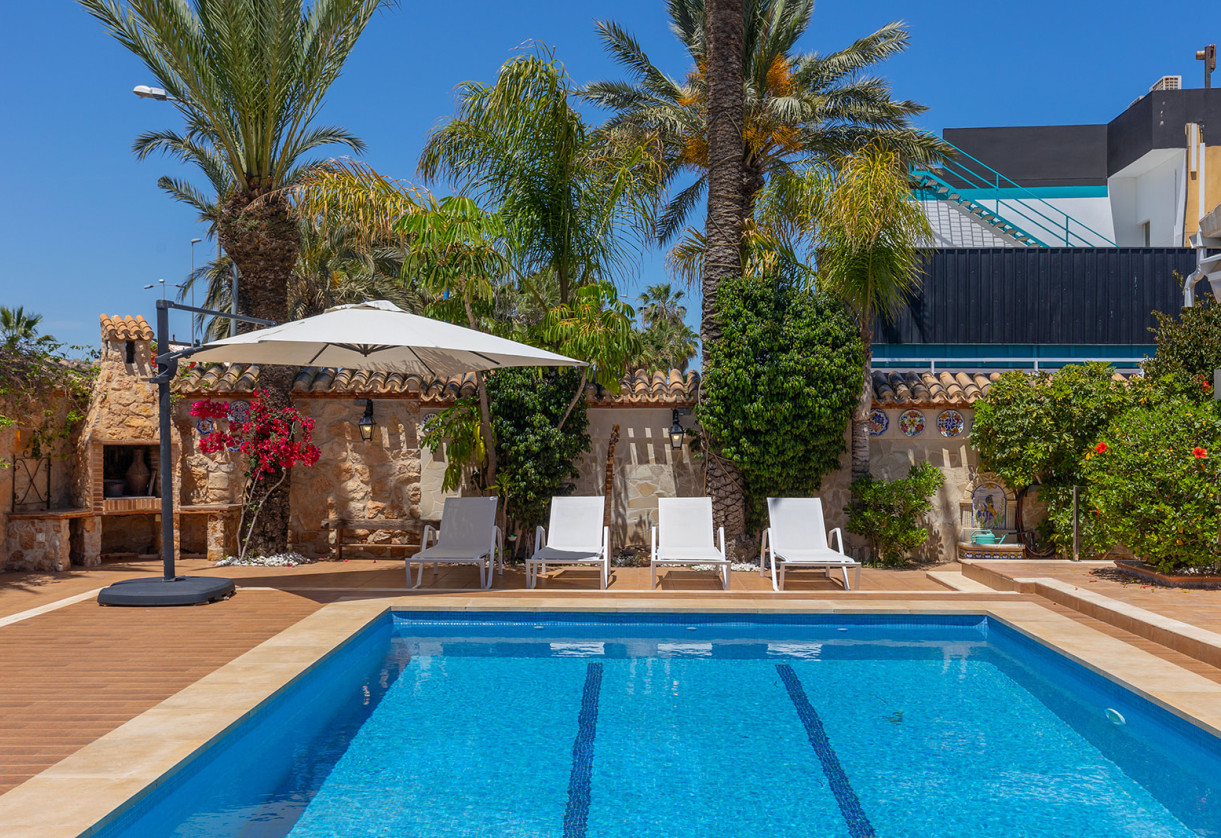 Resale · Villa · Orihuela · Orihuela Costa