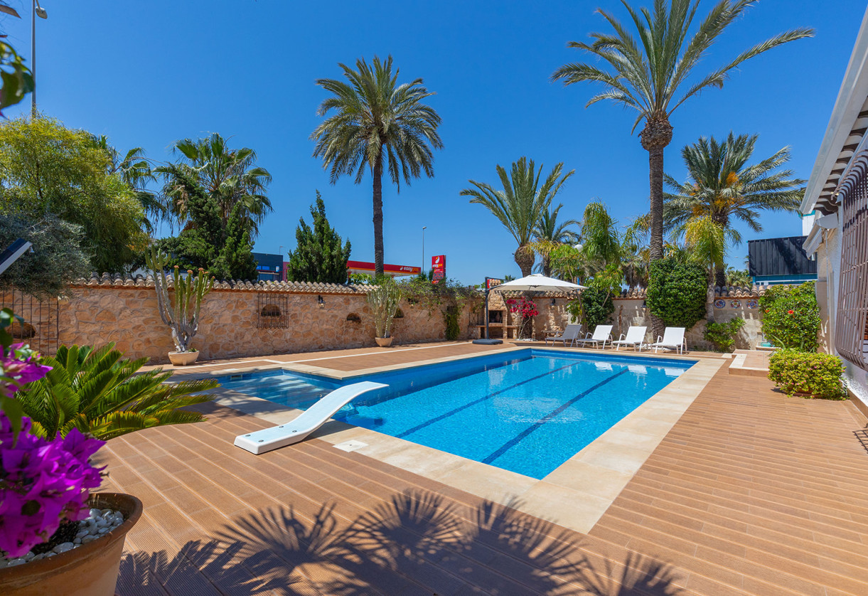 Resale · Villa · Orihuela · Orihuela Costa