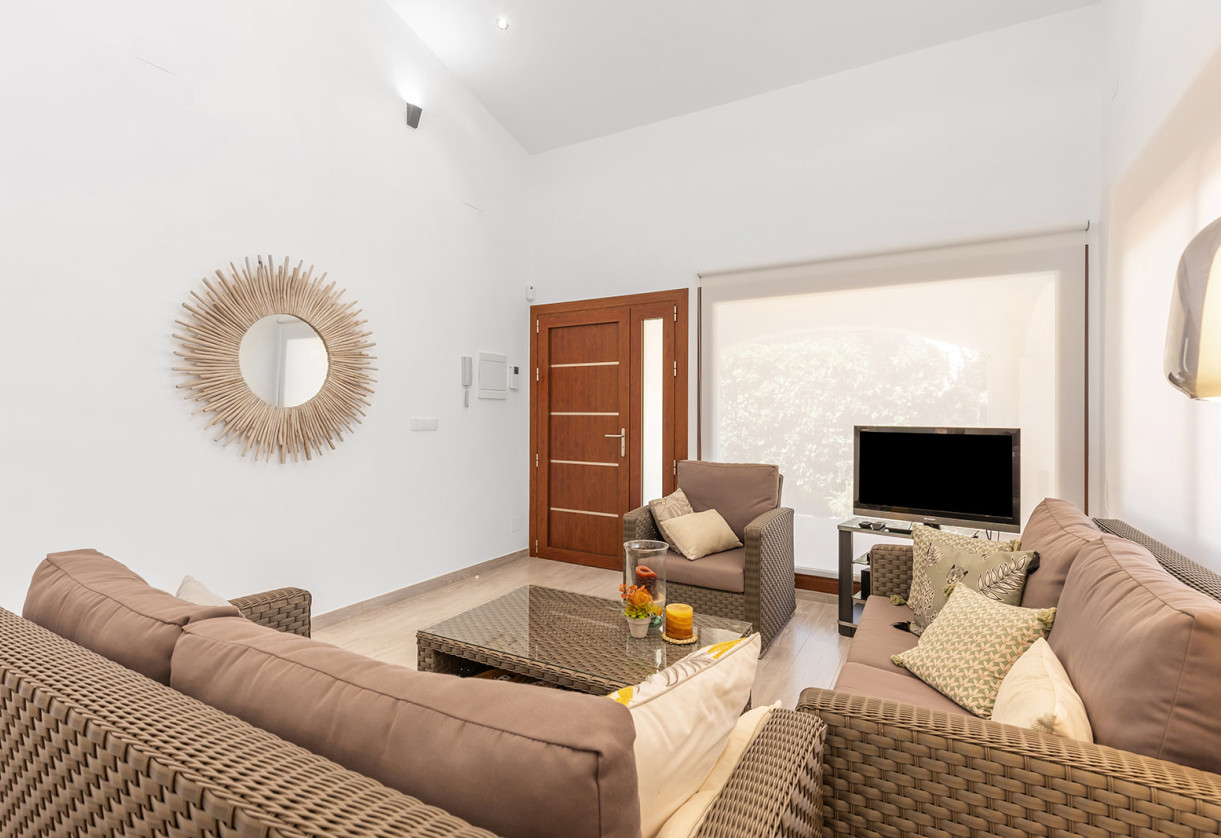 Resale · Villa · Orihuela · Orihuela Costa