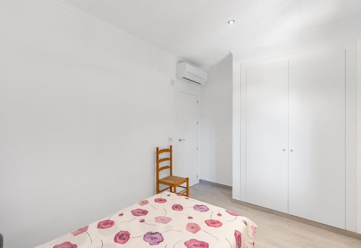 Resale · Villa · Orihuela · Orihuela Costa