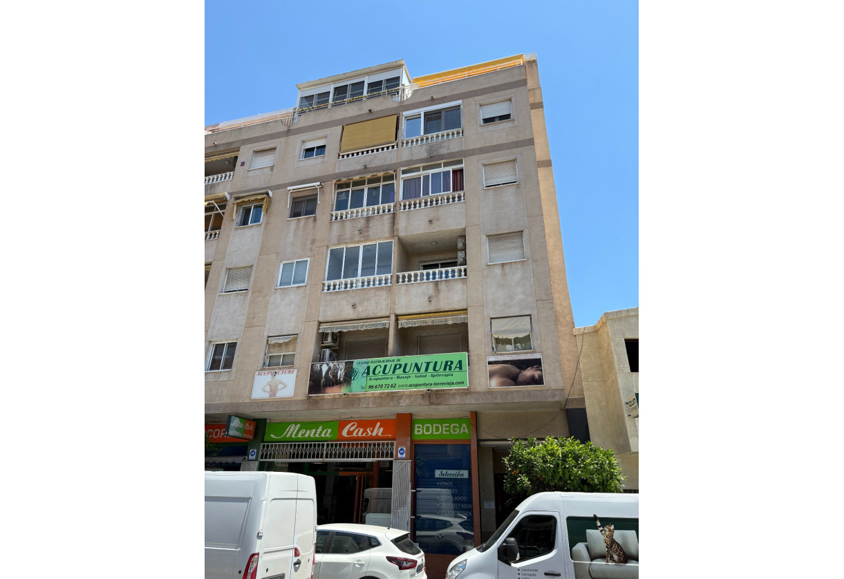 Resale · Apartment · Torrevieja · Centro
