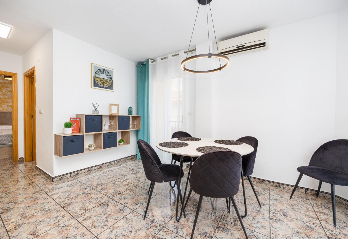 Reventa · APARTAMENTO · Torrevieja · PLAYA NAUFRAGOS