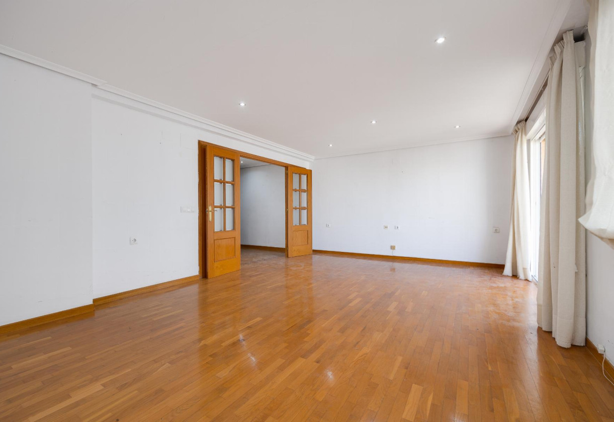 Reventa · APARTAMENTO · Torrevieja · Centro