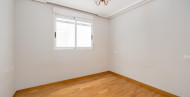 Reventa · APARTAMENTO · Torrevieja · Centro