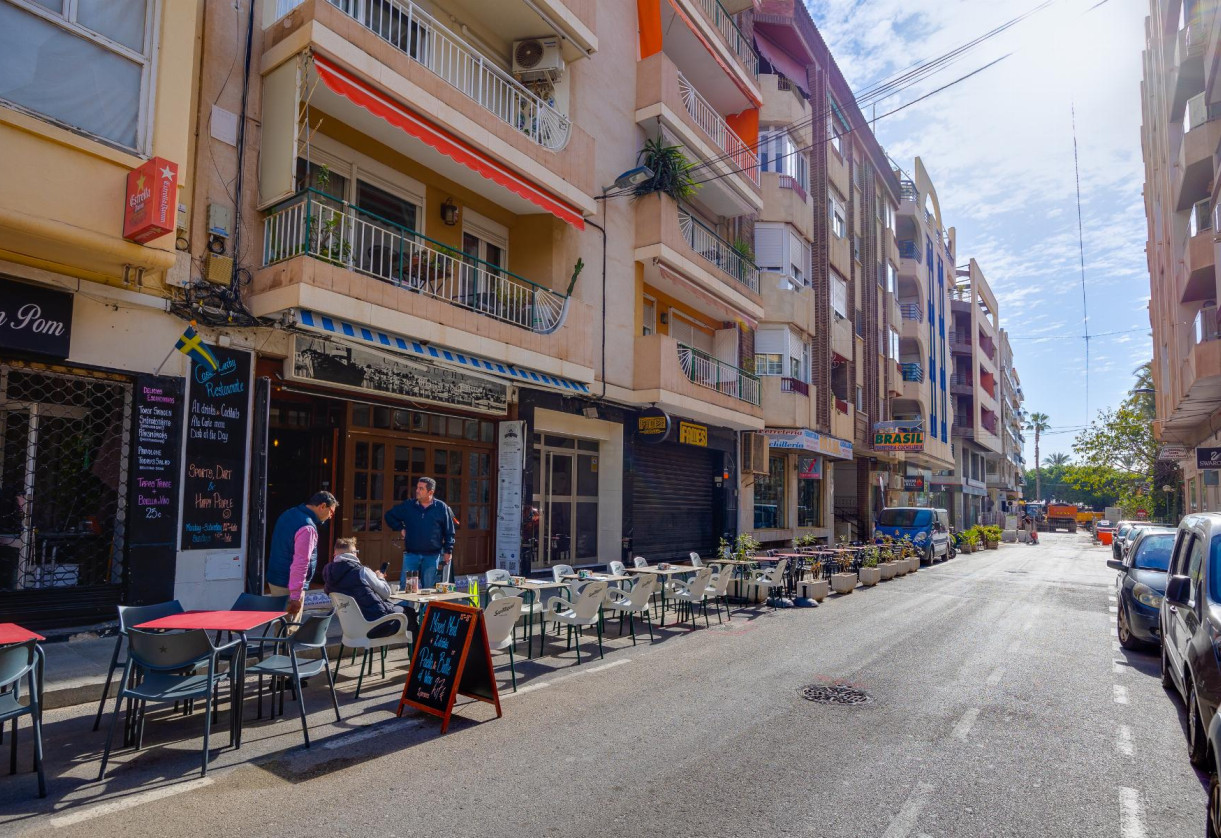 Reventa · APARTAMENTO · Torrevieja · Centro