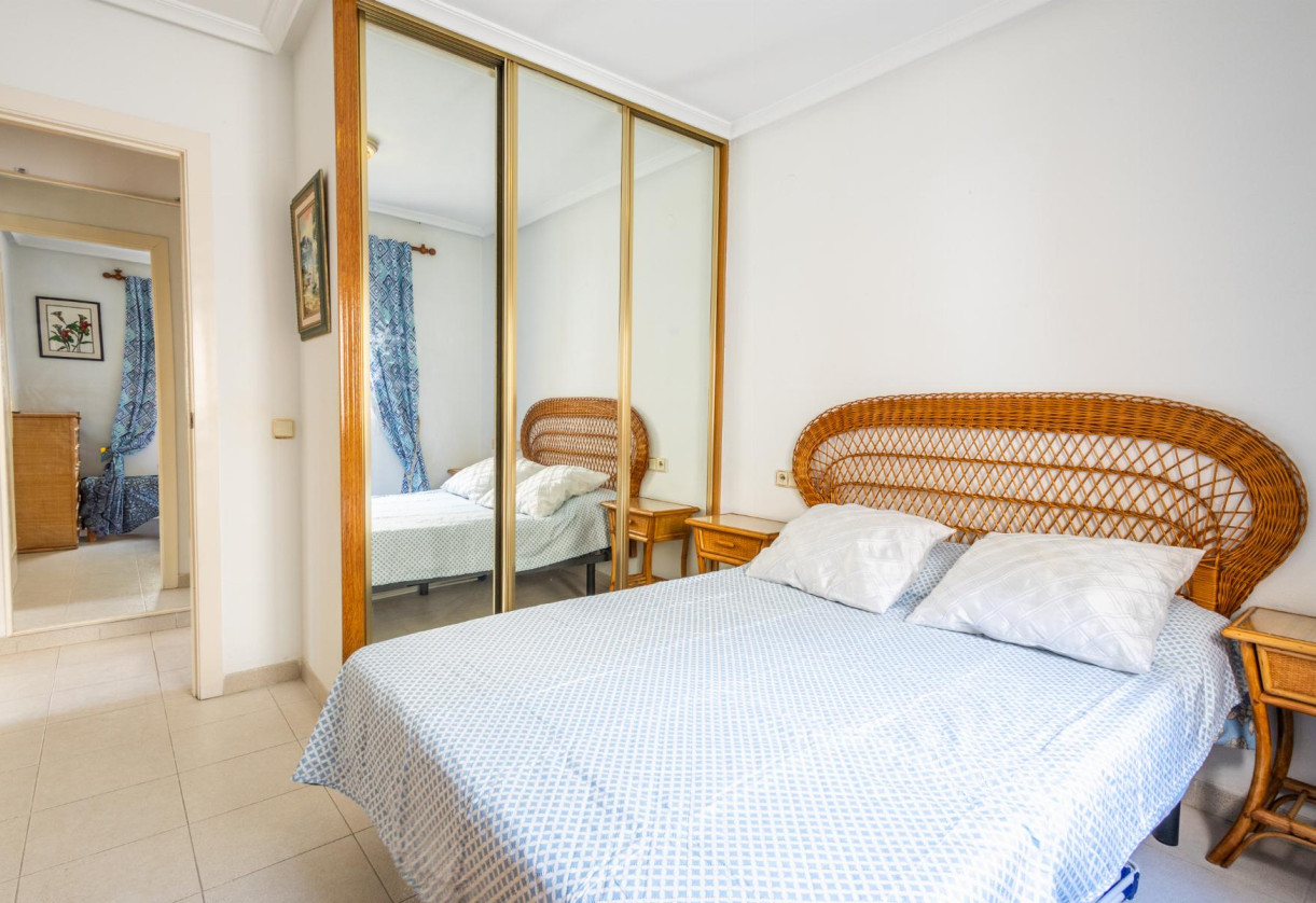 Resale · APARTAMENTO · Torrevieja · Playa del Acequión