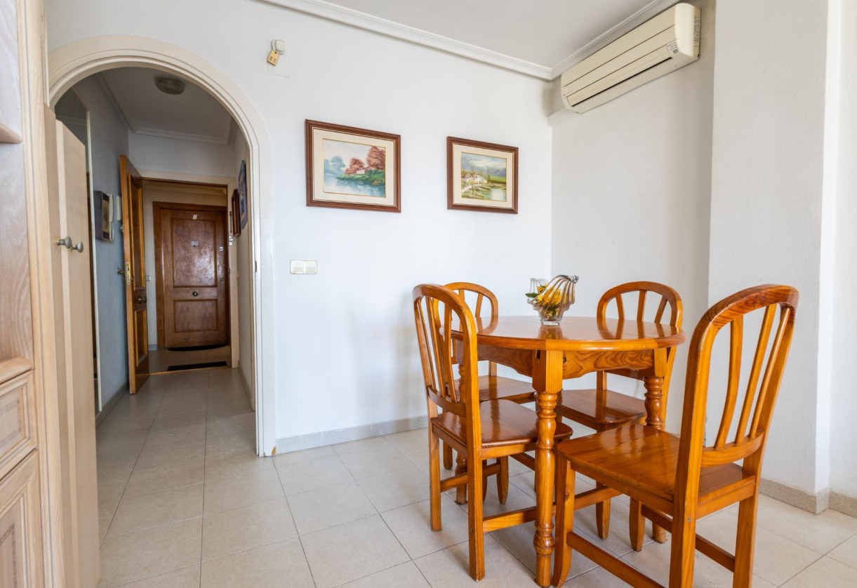 Resale · APARTAMENTO · Torrevieja · Playa del Acequión