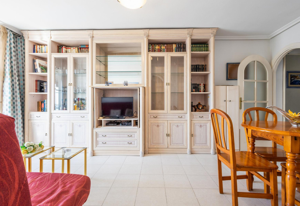 Resale · APARTAMENTO · Torrevieja · Playa del Acequión