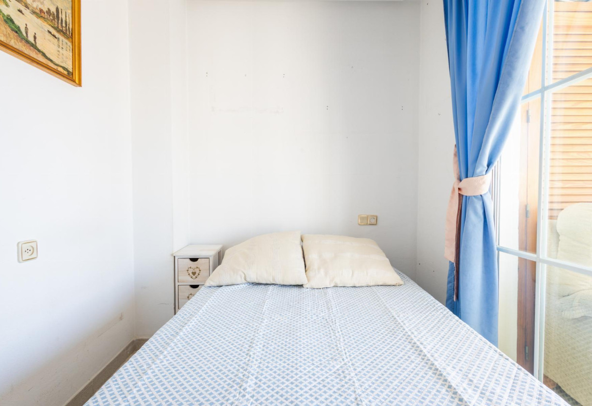 Resale · APARTAMENTO · Torrevieja · Playa del Acequión