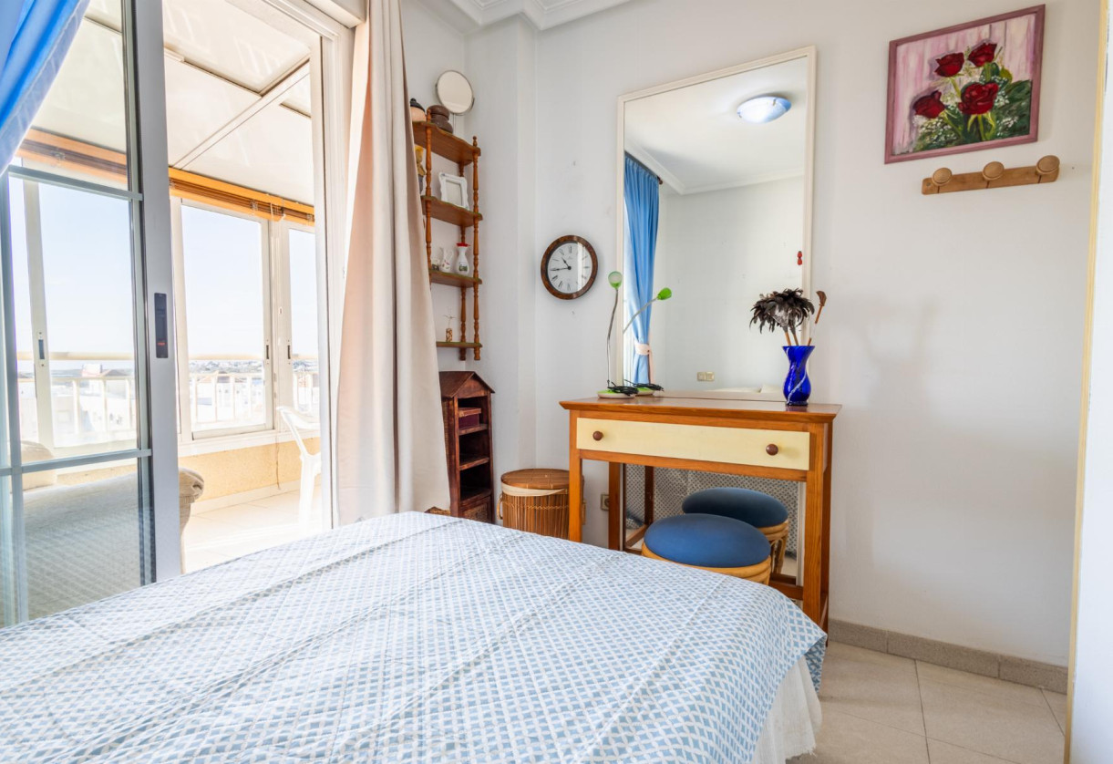 Resale · APARTAMENTO · Torrevieja · Playa del Acequión