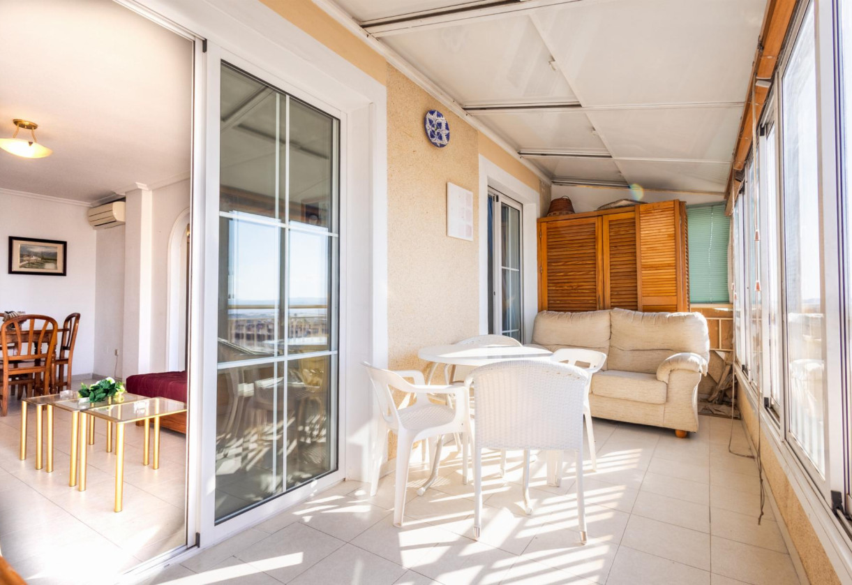 Resale · APARTAMENTO · Torrevieja · Playa del Acequión