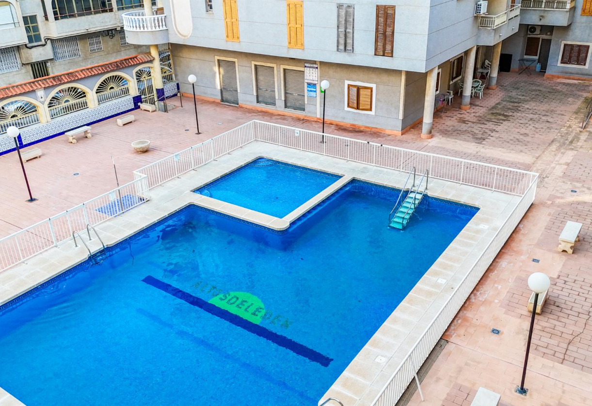 Resale · APARTAMENTO · Torrevieja · Playa del Acequión