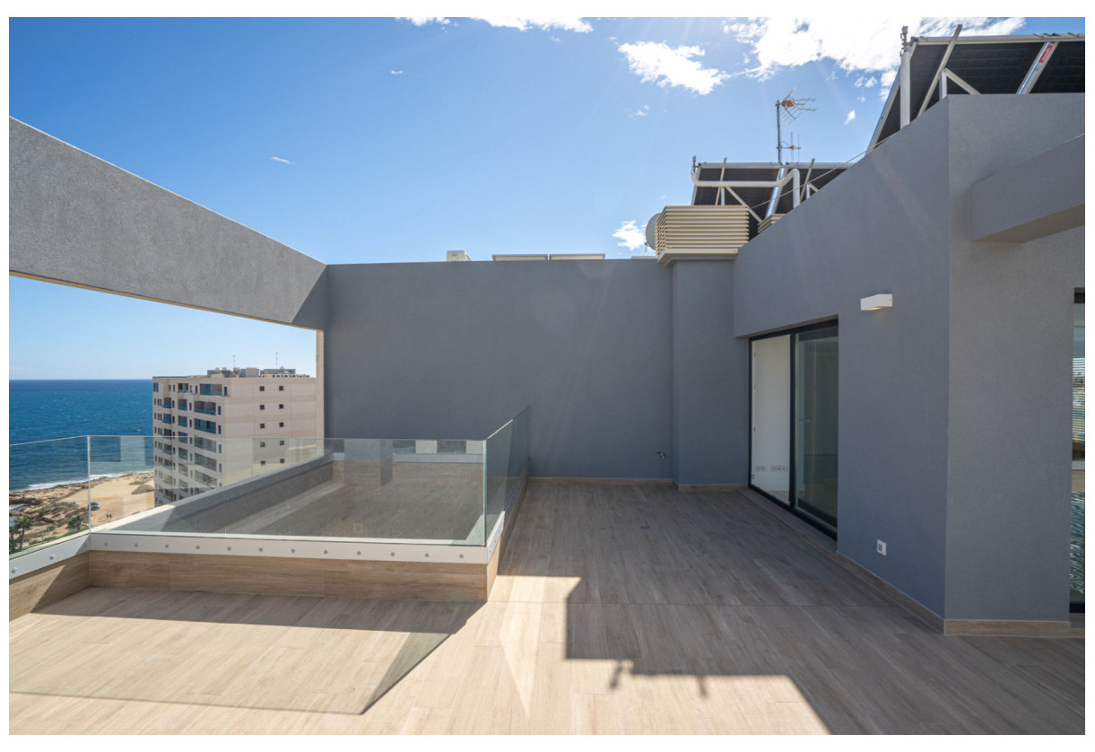 Resale · APARTAMENTO · Torrevieja · Punta Prima